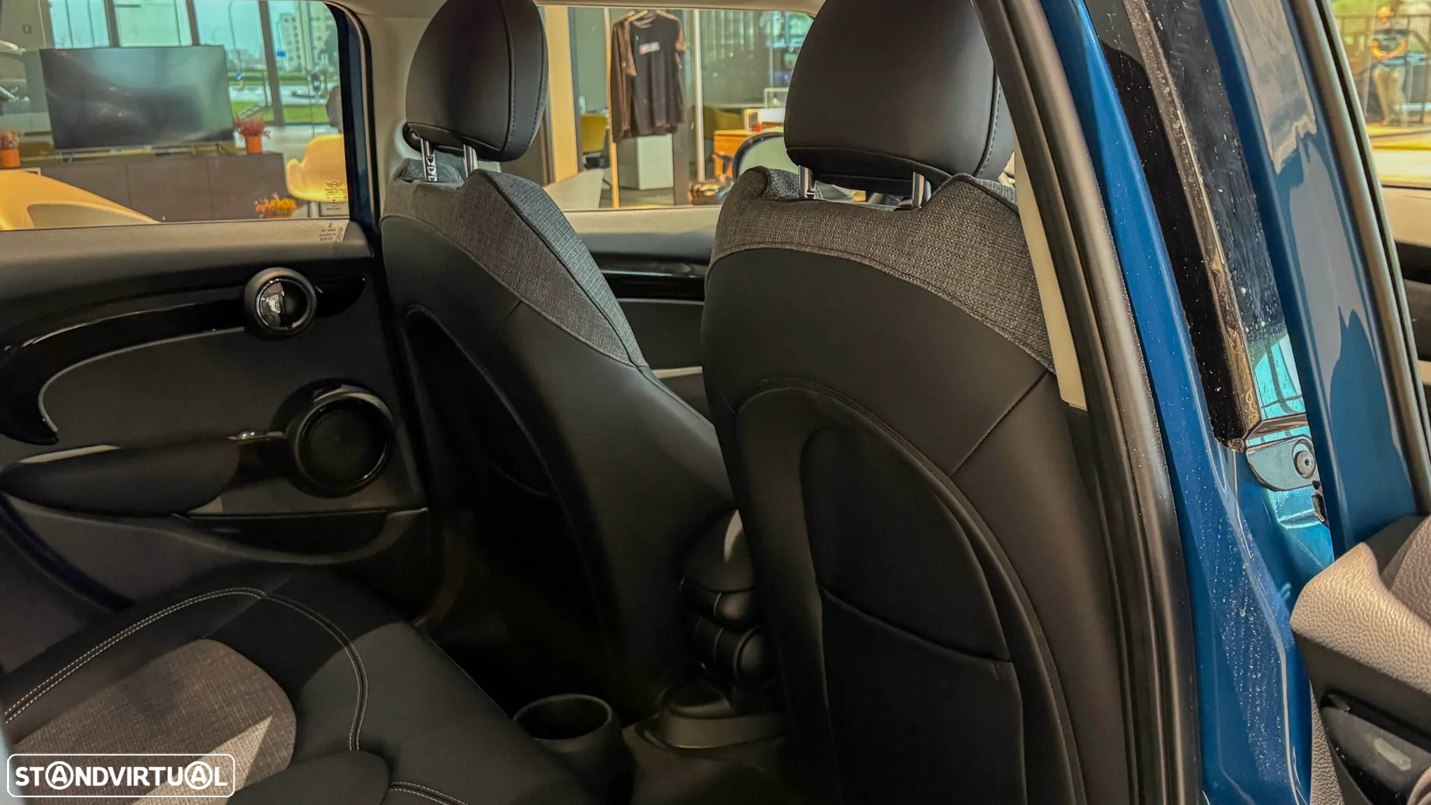 MINI 5 Portas Cooper Aut. - 17