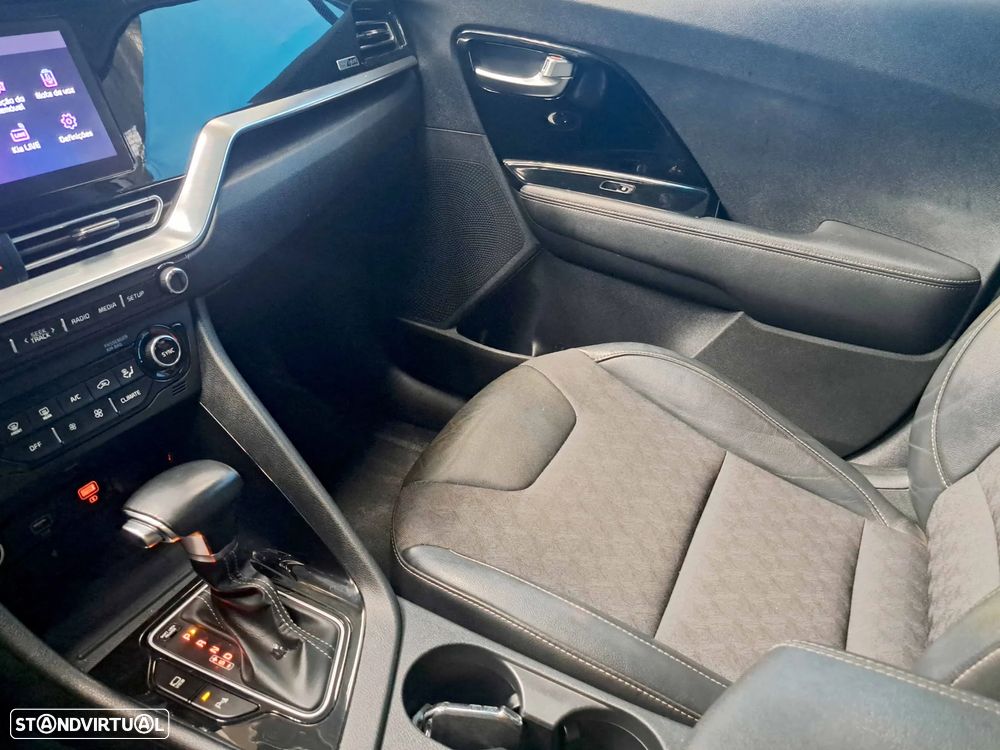 Kia Niro 1.6 GDi HEV Drive - 19