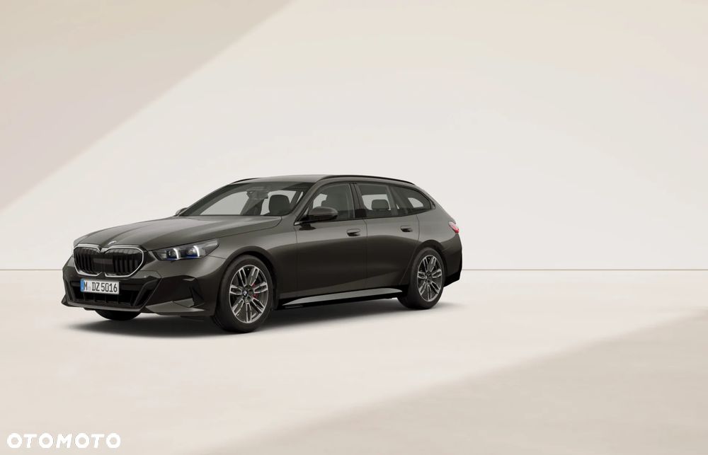 BMW Seria 5 520i mHEV - 2