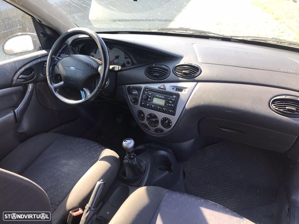 Ford Focus 1.8 TDDI Van 2001  - Para Peças - 8