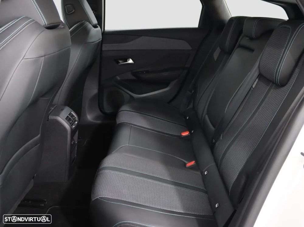 Peugeot 308 SW 1.2 PureTech Allure EAT8 - 17