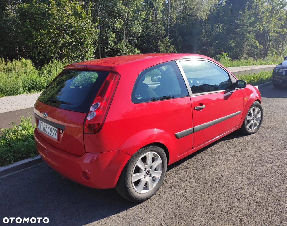 Ford Fiesta 1.3 Ambiente - 3
