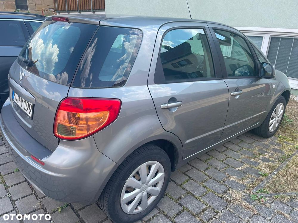 Suzuki SX4 1.5 Streetline 4x2 Classic - 5