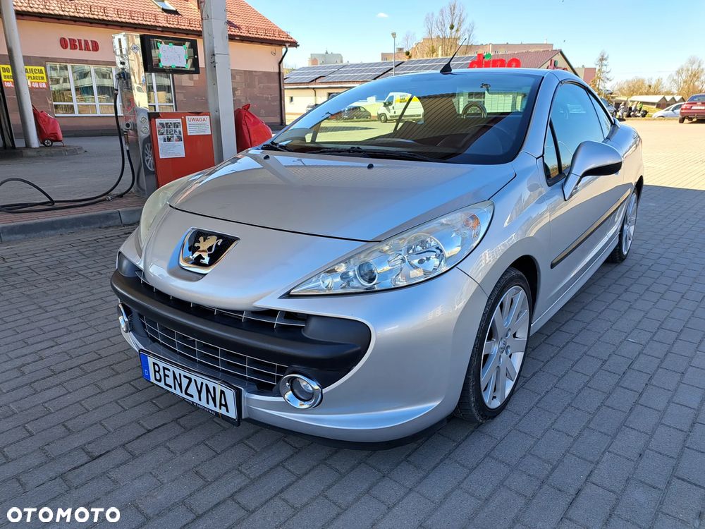Peugeot 207 CC - 2