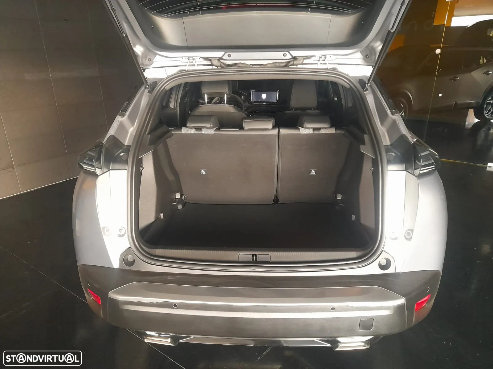 Peugeot 2008 1.2 Hybrid Allure e-DCS6 - 20