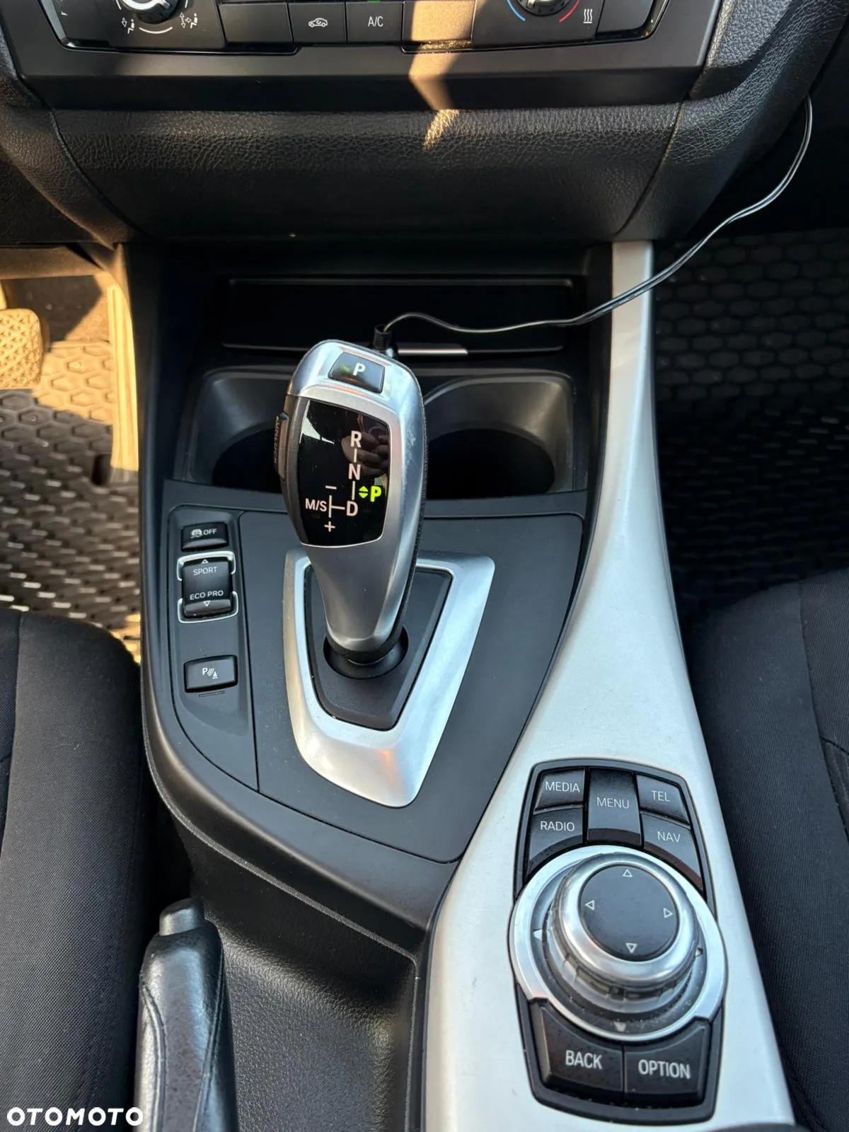 BMW Seria 1 116d - 13