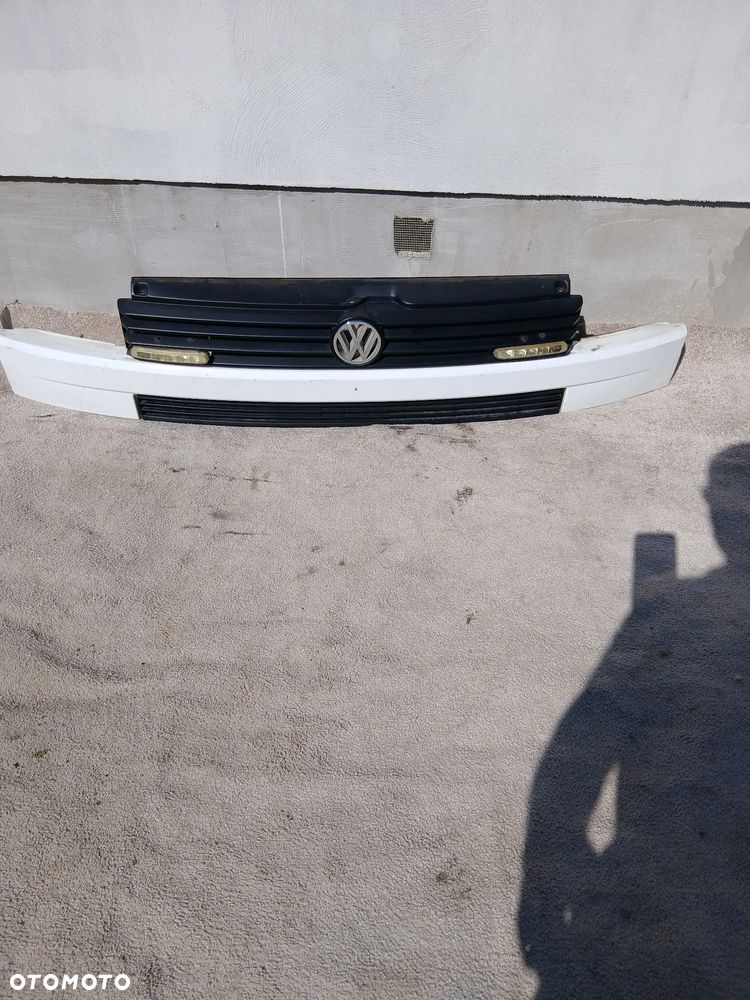 GRILL VW T-4 - 1