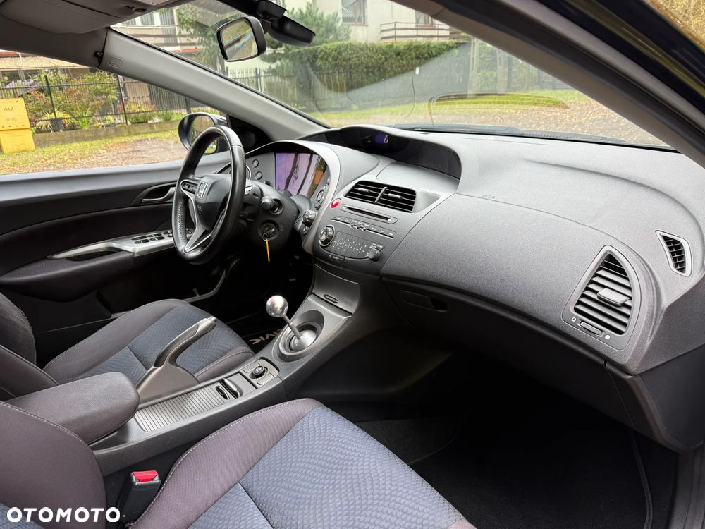 Honda Civic 1.4 i-VTEC Sport - 27