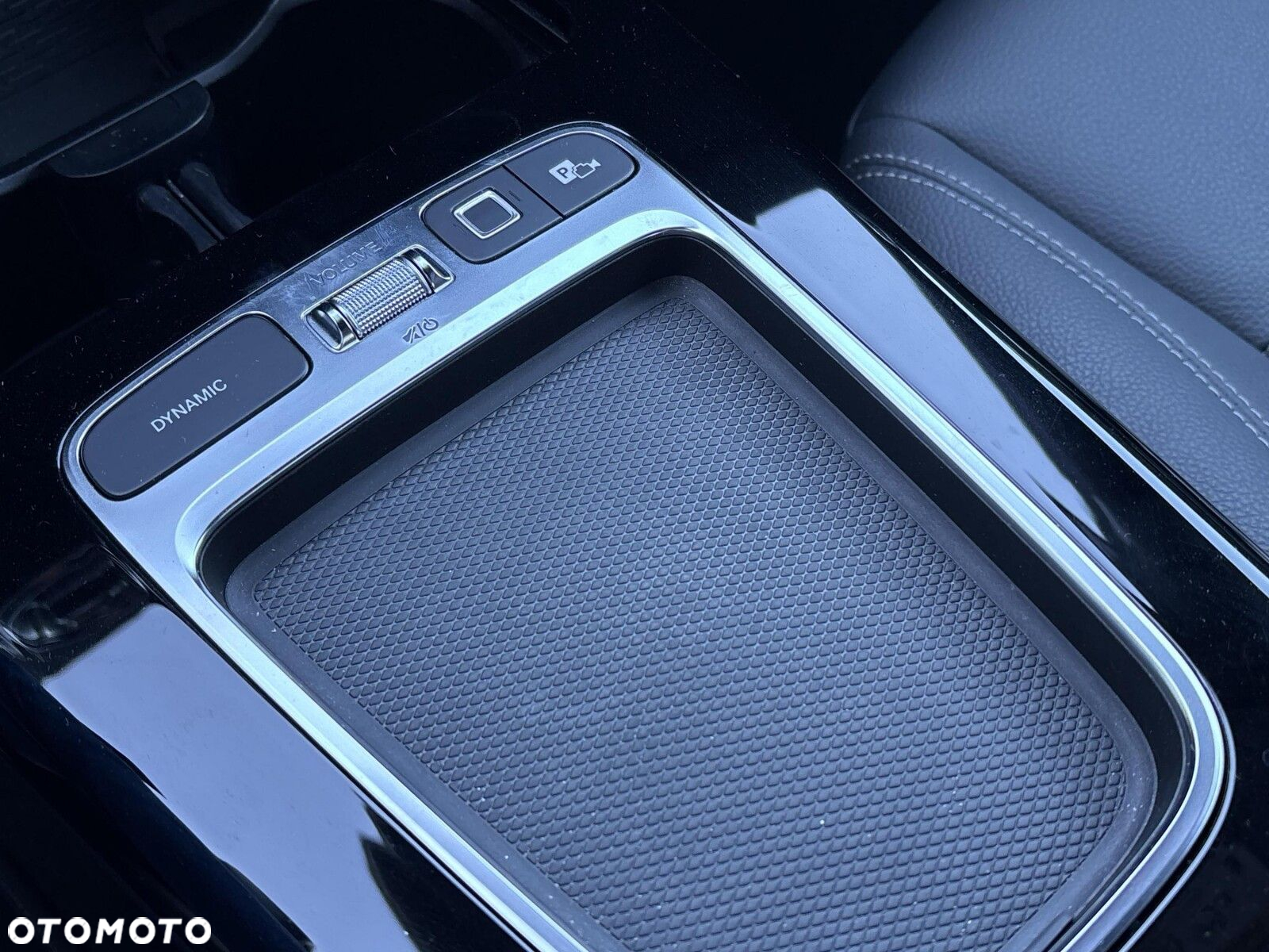 Mercedes-Benz CLA 180 Progressive 7G-DCT - 21