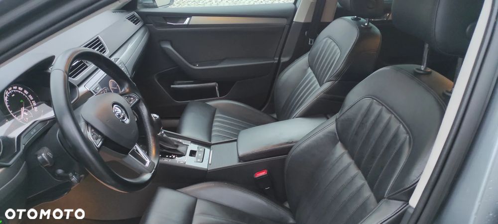 Skoda Superb 2.0 TDI 4x4 DSG SportLine - 16