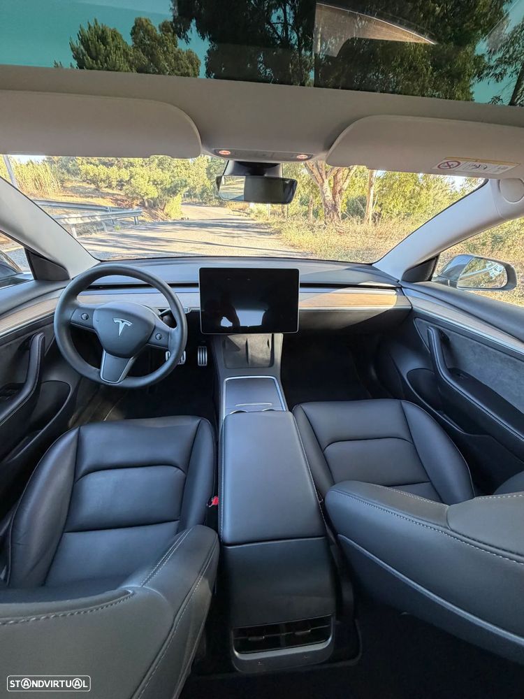 Tesla Model 3 Long Range AWD Dual Motor Performance - 4