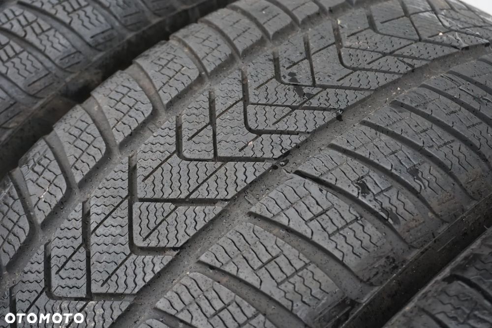 265 50 19 Pirelli Scorpion winter Run Flat - 5