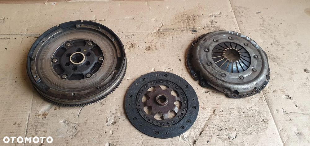 Sprzęgło dwumas koło dwumasowe tarcza docisk Audi A4 B6 1.6 - 1