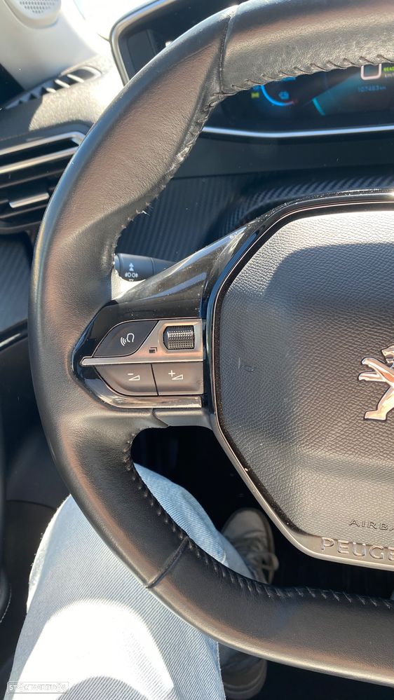 Peugeot e-2008 50 kWh Allure Pack - 28