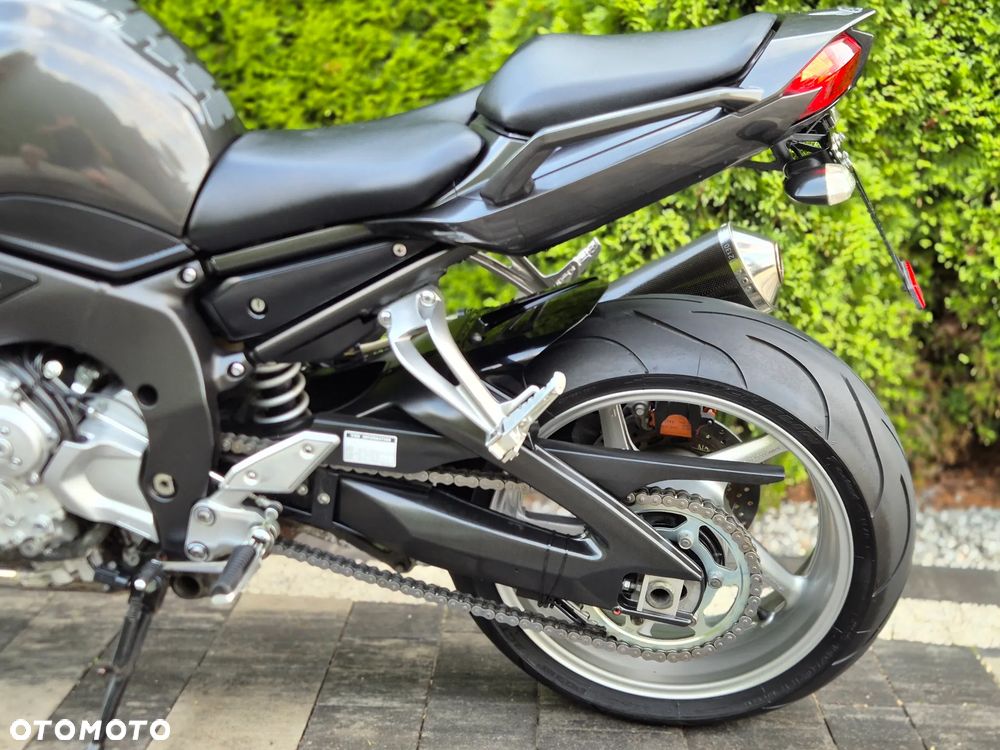 Yamaha FZ - 25
