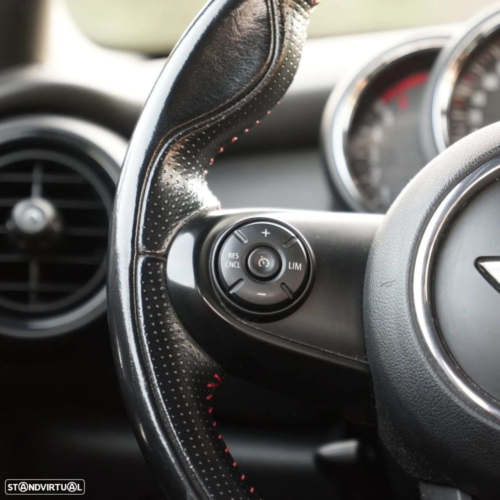 MINI 5 Portas One D - 20
