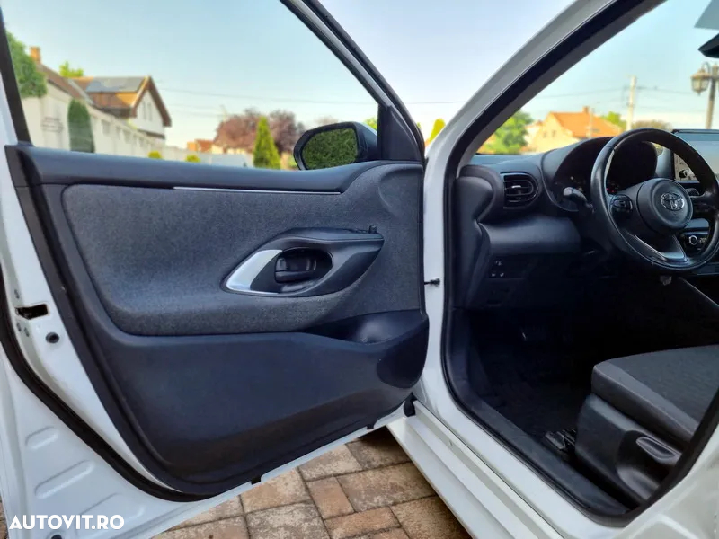 Toyota Yaris 1.5 116 CP HEV Dynamic - 8