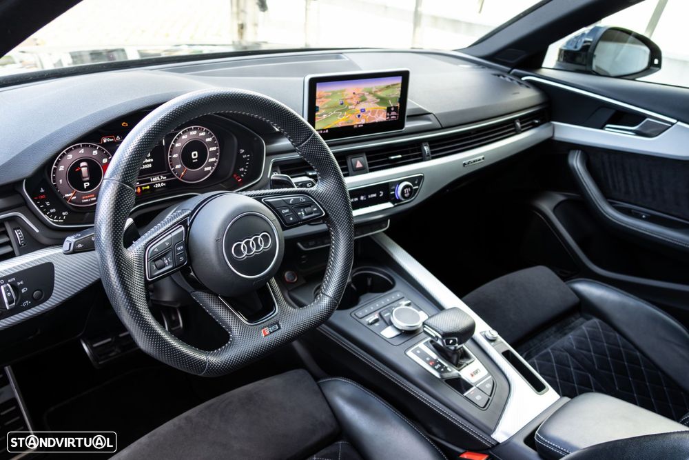 Audi RS4 Avant - 31