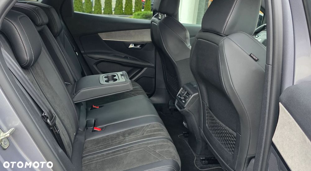 Peugeot 3008 1.5 BlueHDi GT S&S EAT8 - 31