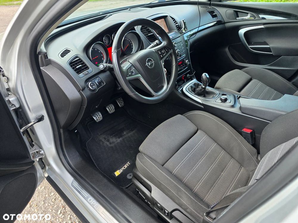 Opel Insignia 2.0 Turbo 4x4 - 12