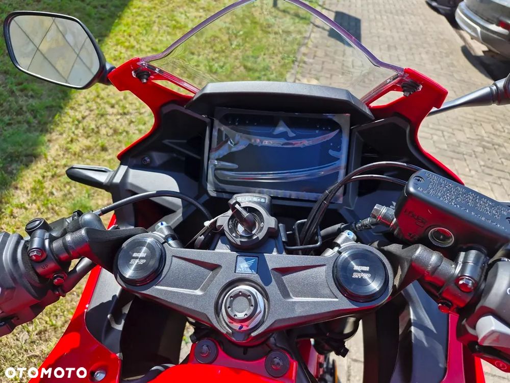 Honda CBR - 8