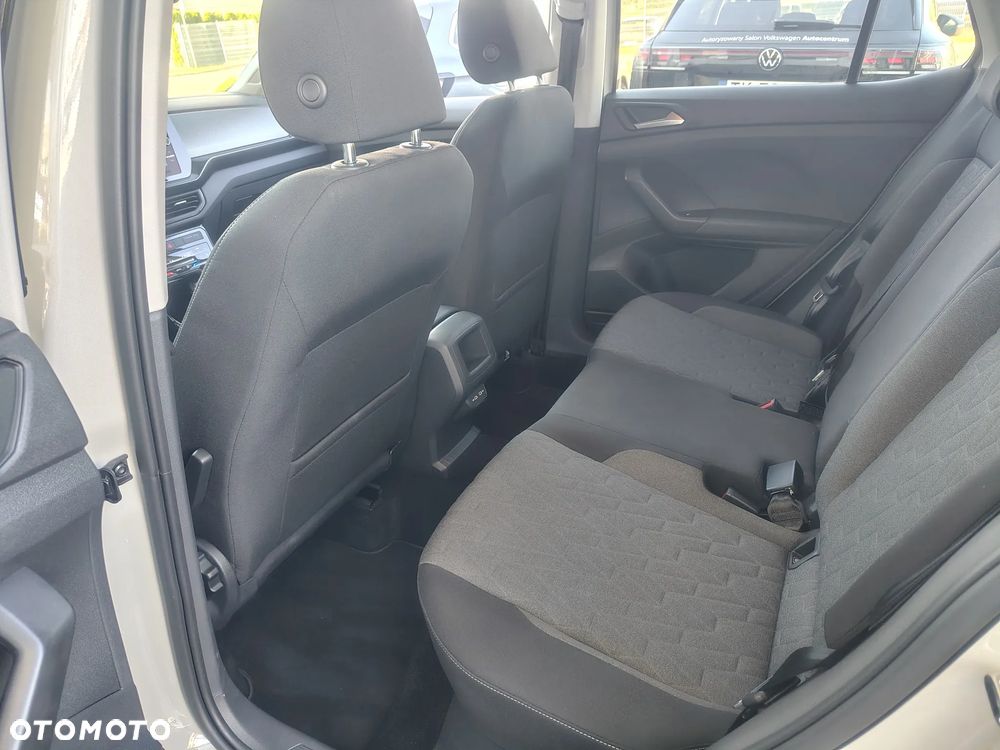 Volkswagen T-Cross - 12