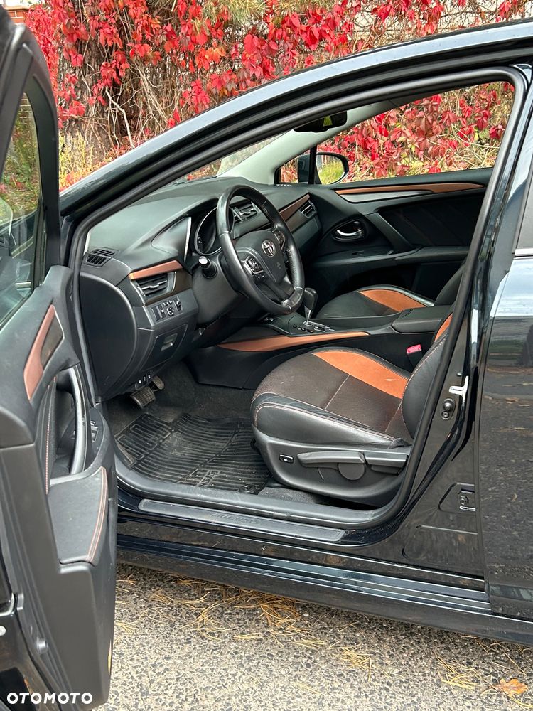 Toyota Avensis 1.8 Premium MS - 7