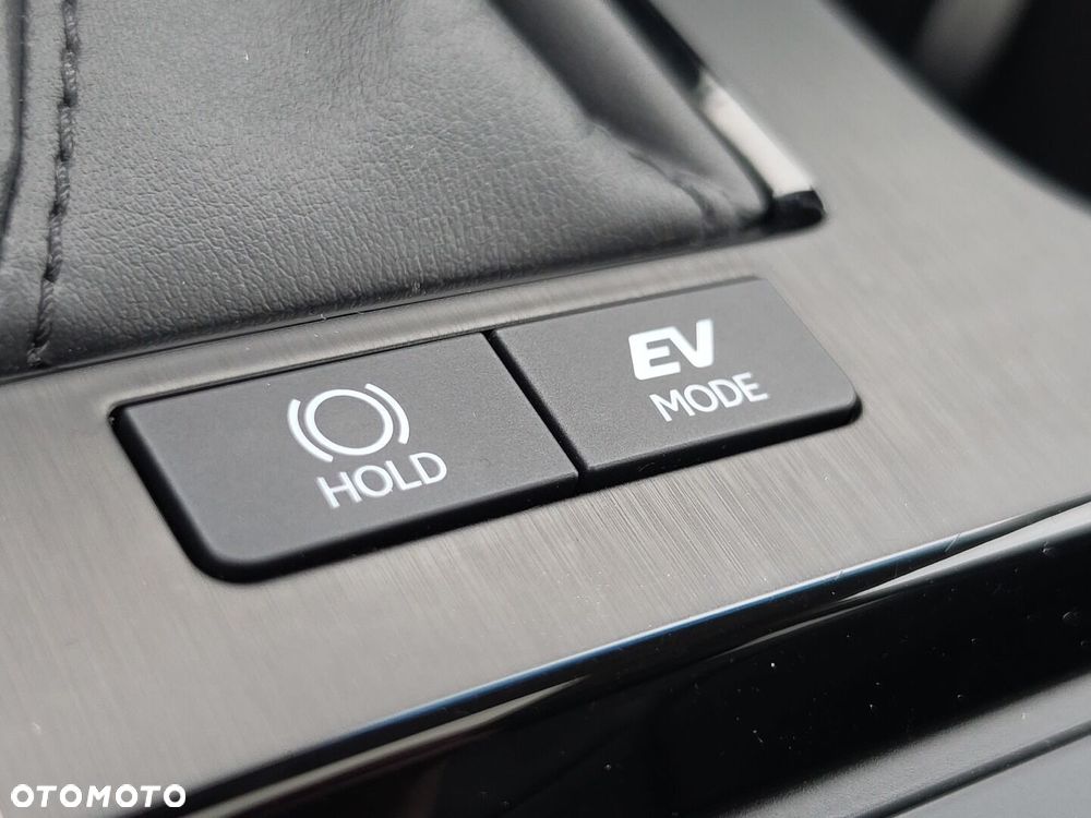 Lexus ES 300h Business Edition - 26
