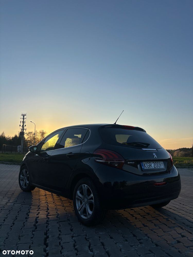 Peugeot 208 - 9