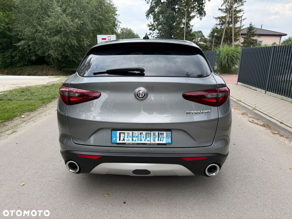 Alfa Romeo Stelvio 2.2 JTDM Super - 9