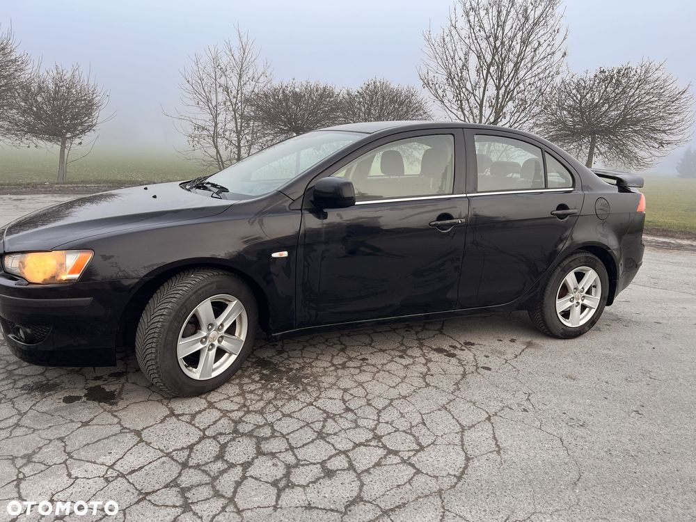 Mitsubishi Lancer - 3