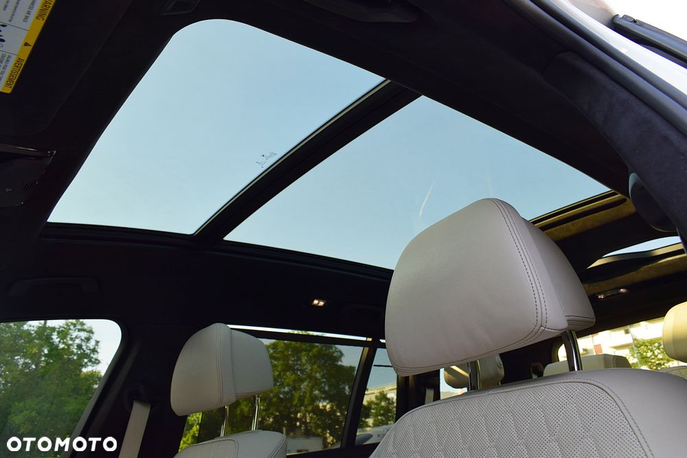 BMW X7 M50i - 25
