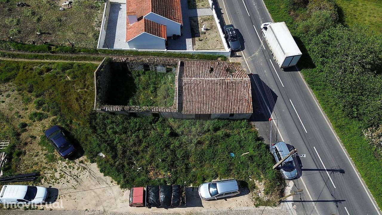 Moradia T2 para venda - Grande imagem: 2/17