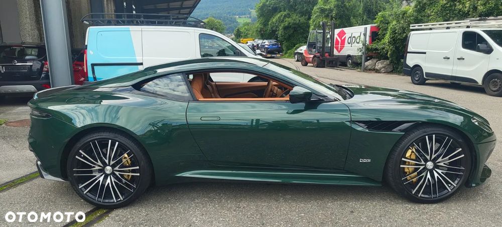Aston Martin DBS - 4