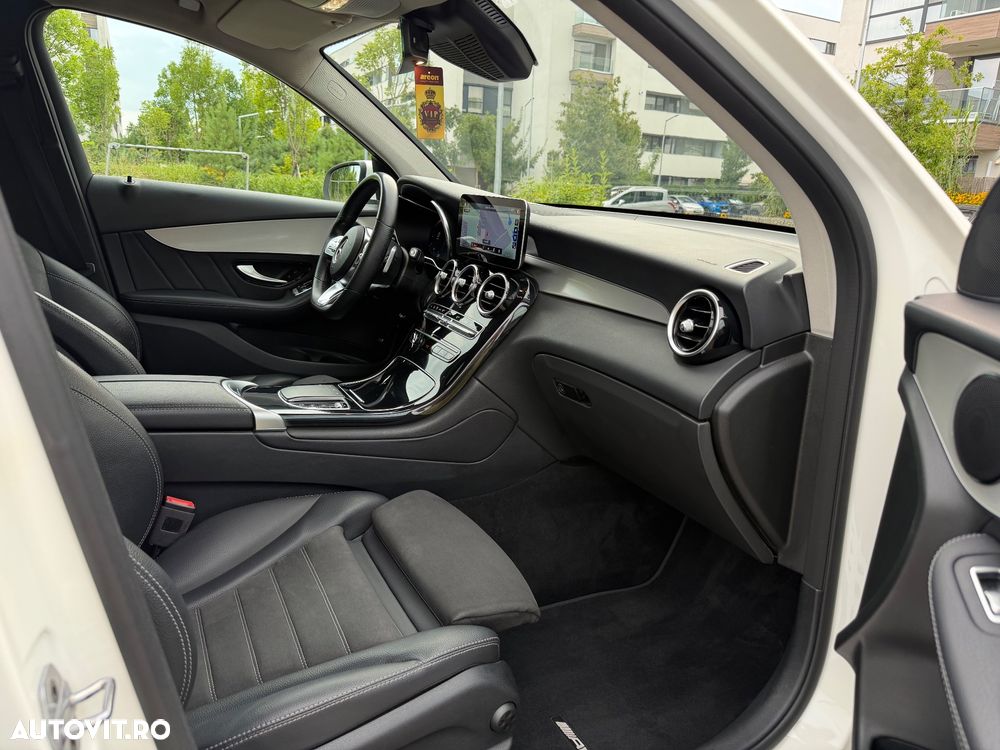 Mercedes-Benz GLC 300 d 4MATIC 9G-TRONIC AMG Line Plus - 8