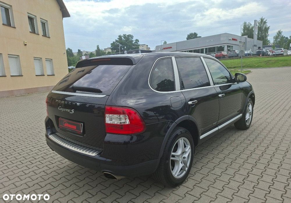 Porsche Cayenne - 10