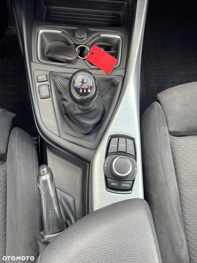 BMW Seria 1 118i M Sport - 10