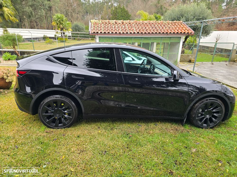 Tesla Model Y Long Range Dual Motor AWD - 6