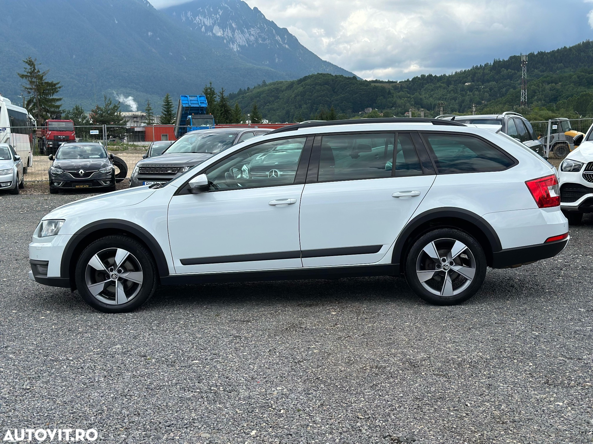 Skoda Octavia 2.0 TDI 4x4 DSG Scout - 10