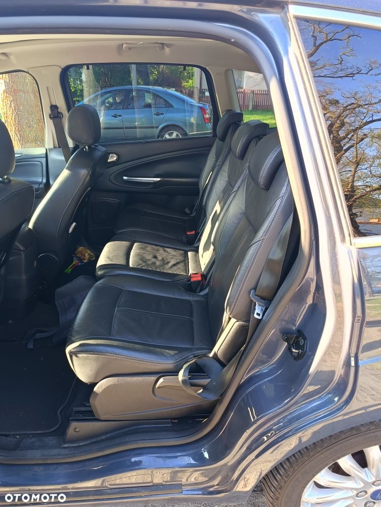 Ford S-Max - 6