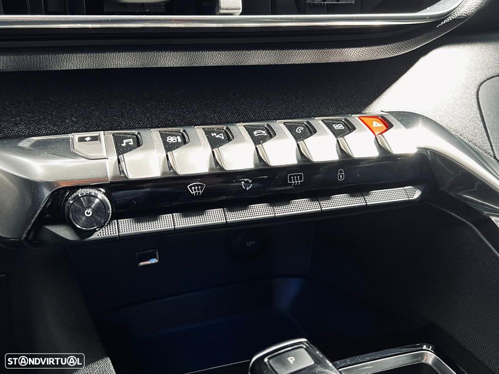 Peugeot 3008 1.6 Hybrid4 Allure e-EAT8 - 27