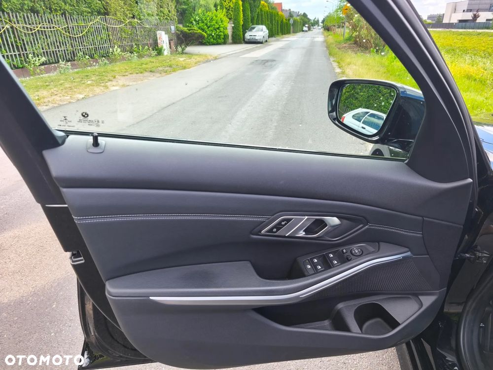 BMW Seria 3 - 11