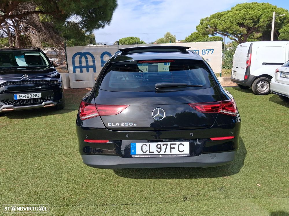 Mercedes-Benz CLA 250 e Shooting Brake Progressive - 9