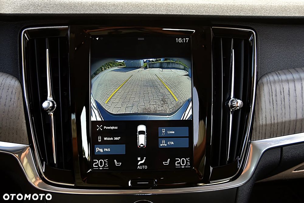 Volvo V90 Cross Country D4 AWD Pro - 25