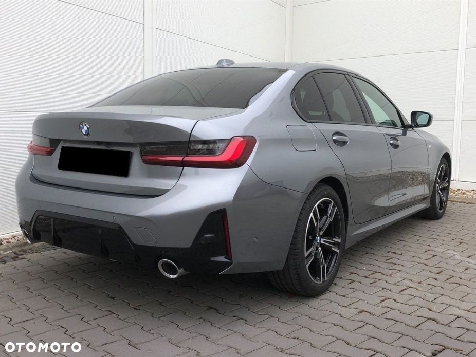 BMW Seria 3 320i xDrive M Sport sport - 5