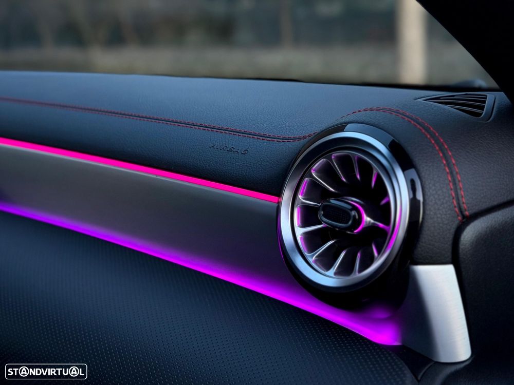 Mercedes-Benz CLA 250 e 8G-DCT AMG Line - 4