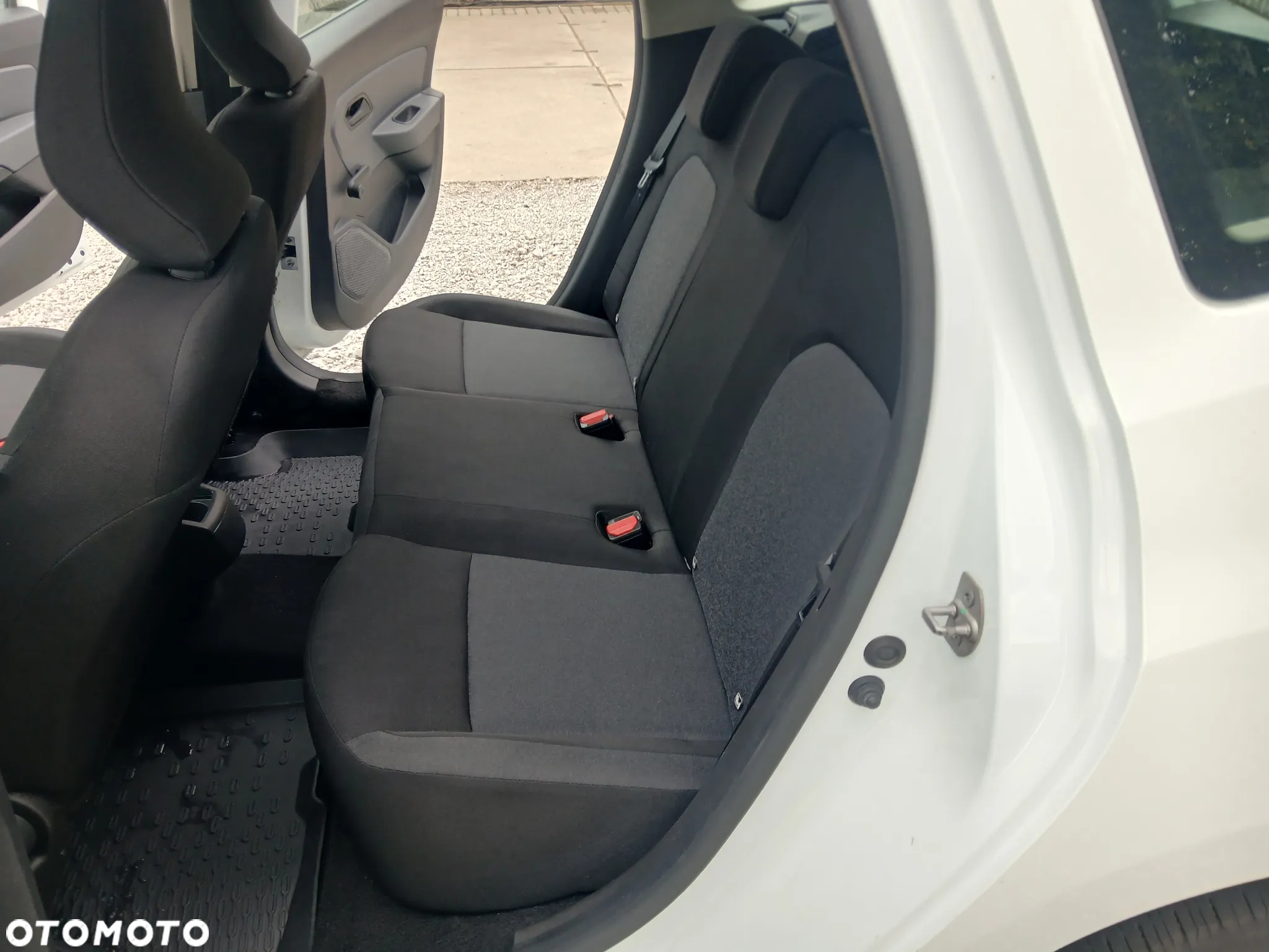 Dacia Duster 1.0 TCe Essential - 23