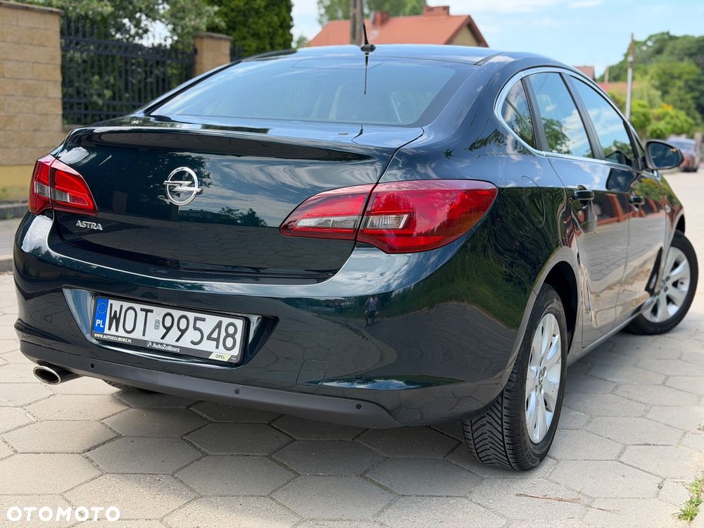 Opel Astra 1.4 T Active - 12