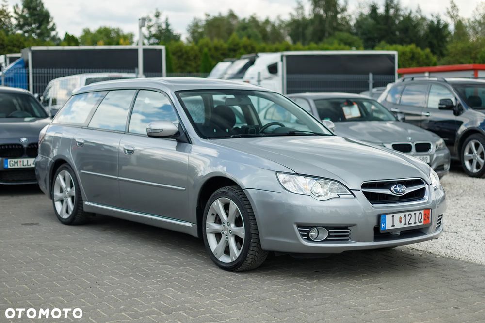 Subaru Legacy Kombi 3.0R Automatik - 10
