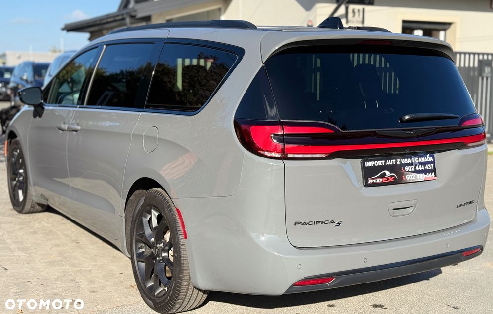 Chrysler Pacifica - 7